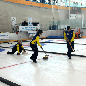 Més informació sobre l'article EL CURLING PUIGCERDÀ PÀNXING VIATJA A JACA PER A PARTICIPAR EN LA FASE FINAL DELS DOBLES MIXTOS JÚNIORS I LA SEGONA FASE DE LA LIGA ESPAÑOLA